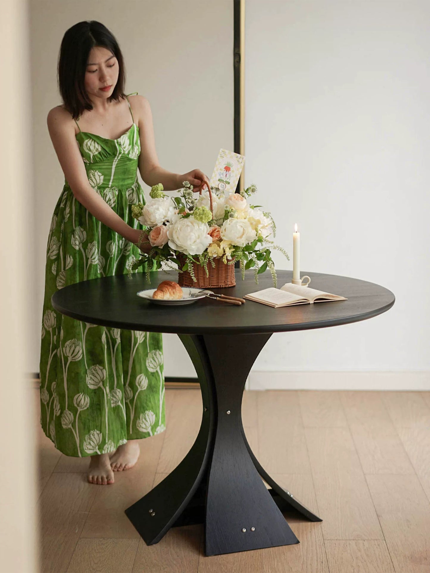 Celeste Table